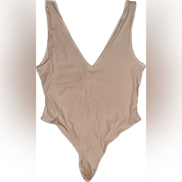 House of Harlow 1960 Ribbed Double V Bodysuit - Picture 1 of 3